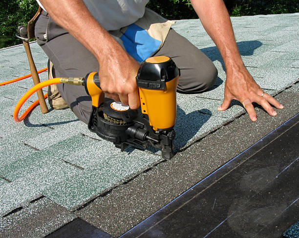Quick and Trustworthy Emergency Roof Repair Services in New London, WI